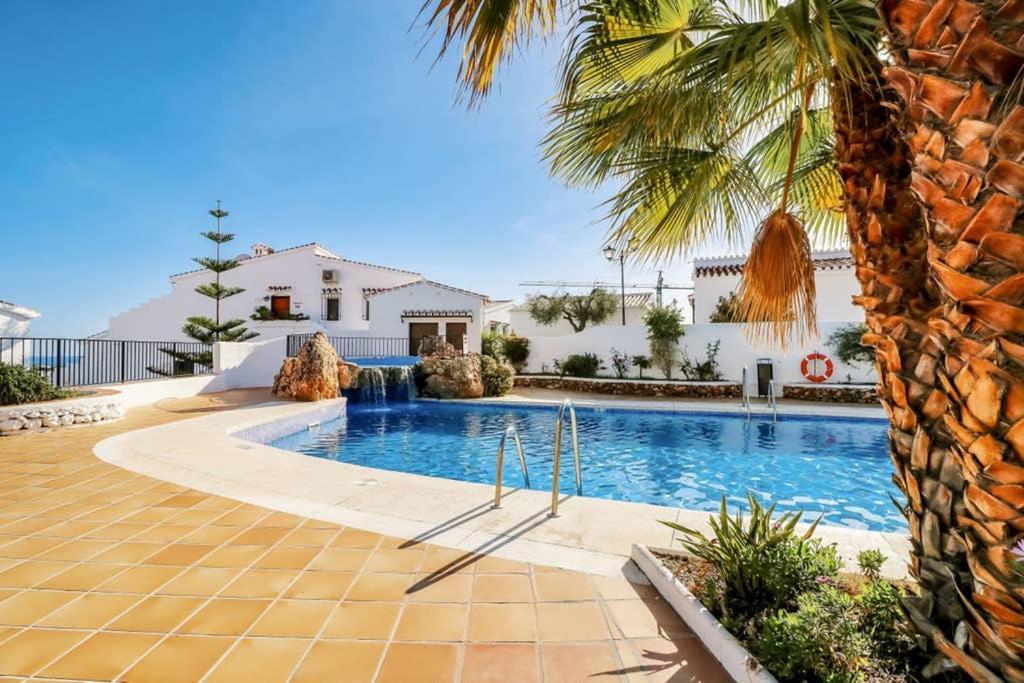 Capistrano Village, 1 bedroom + free wi-fi Nerja Esterno foto