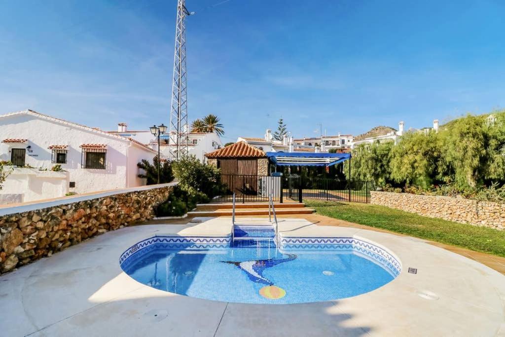 Capistrano Village, 1 bedroom + free wi-fi Nerja Esterno foto