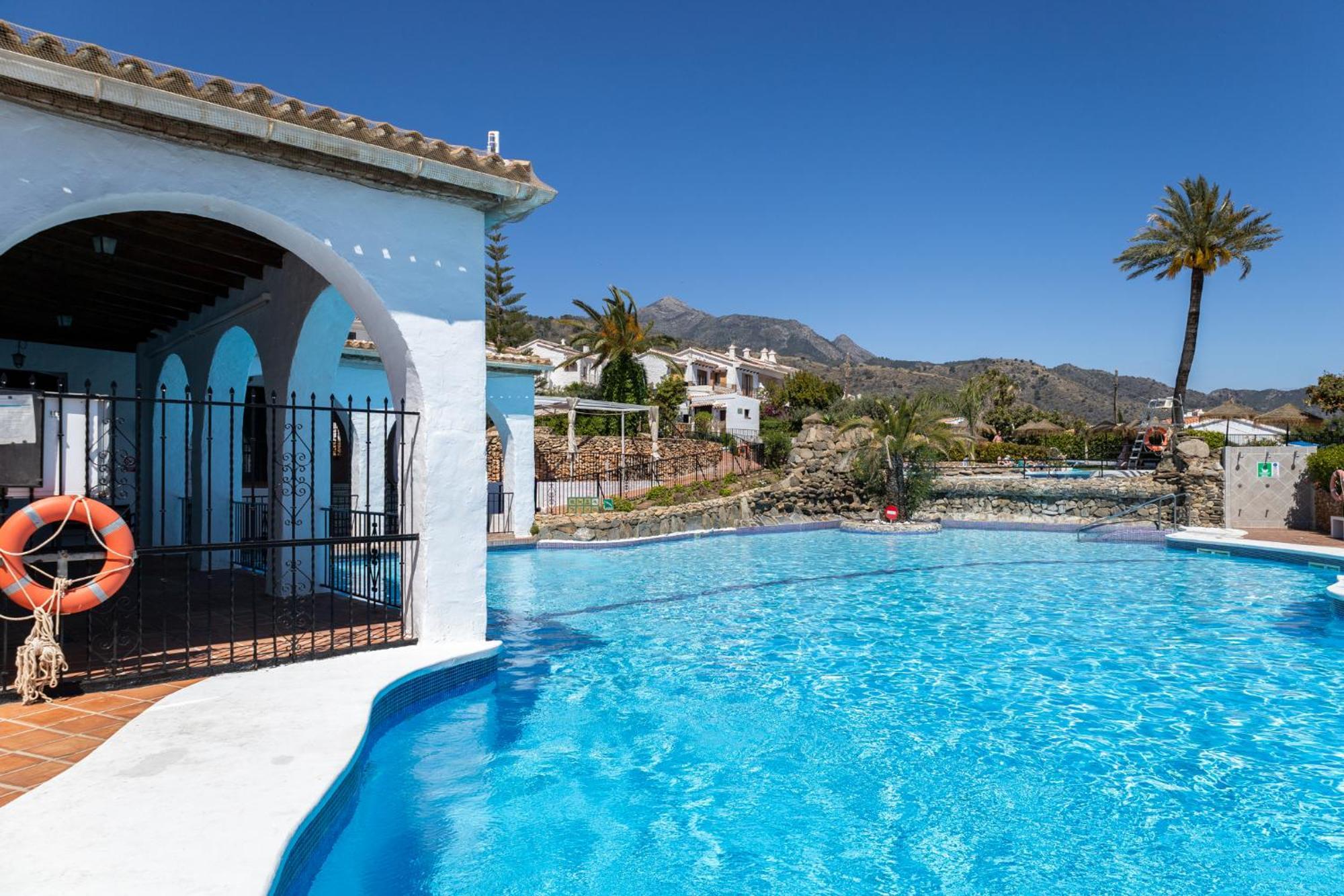 Capistrano Village, 1 bedroom + free wi-fi Nerja Esterno foto