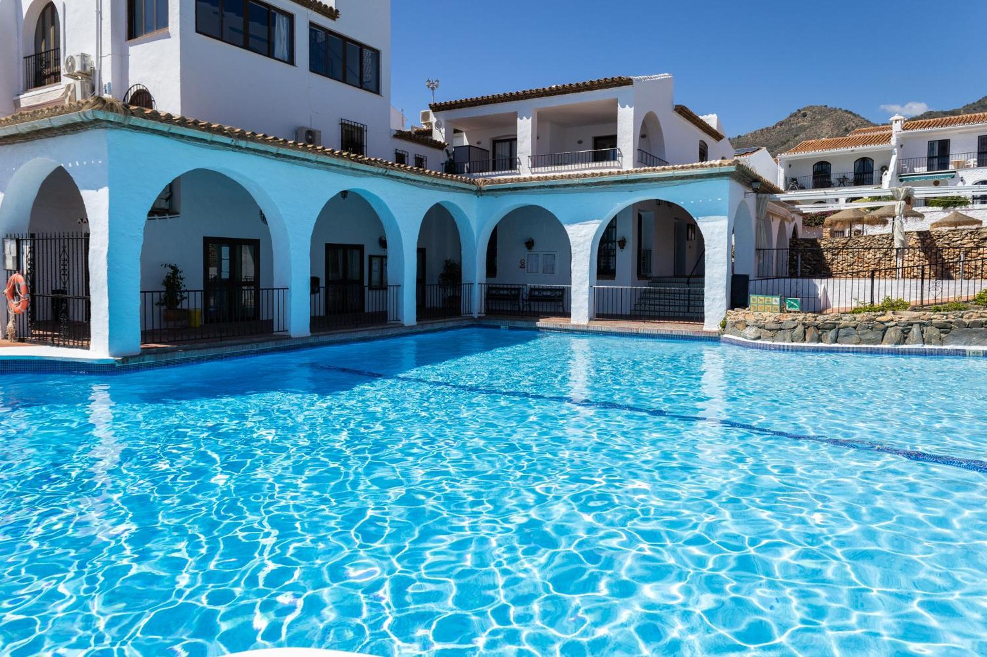 Capistrano Village, 1 bedroom + free wi-fi Nerja Esterno foto