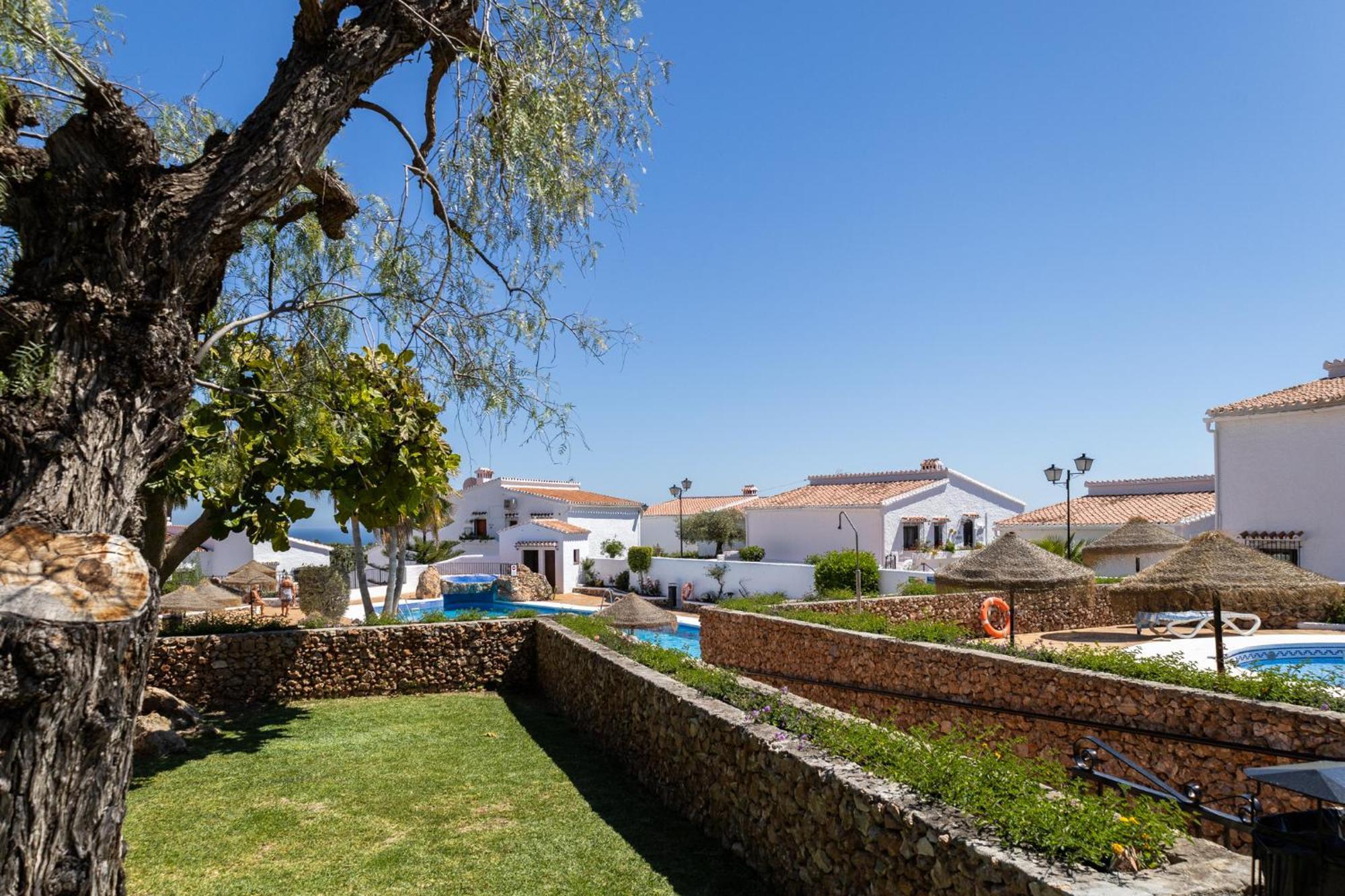 Capistrano Village, 1 bedroom + free wi-fi Nerja Esterno foto